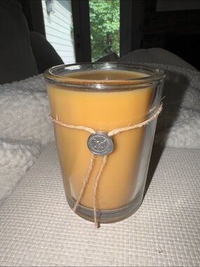 Votivo honeysuckle 6.8 oz Aromatic Candle - New